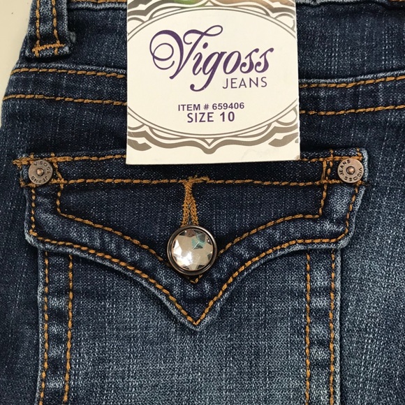 Shorts - Picture 2 of 5